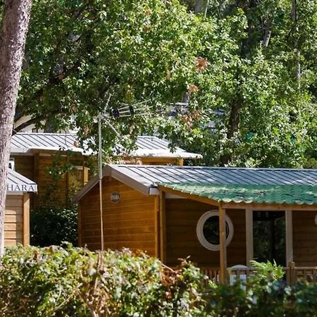 Maeva Escapades Les Playes Campsite